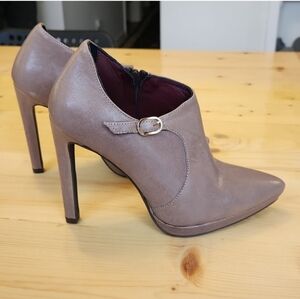 Vera Pelle Ankle Stiletto Booties Leather Italy Tiffany size 36  US 6